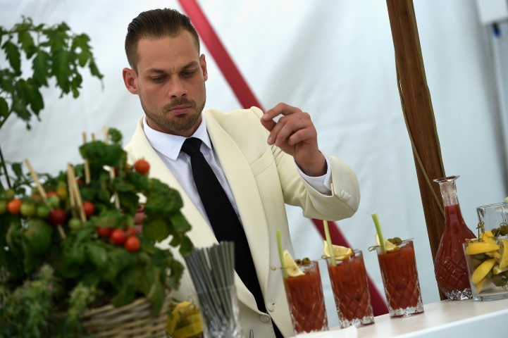 700065097 AJ 5814 2A5D4B54B8D911AA0BCCFE5CE7F558AF